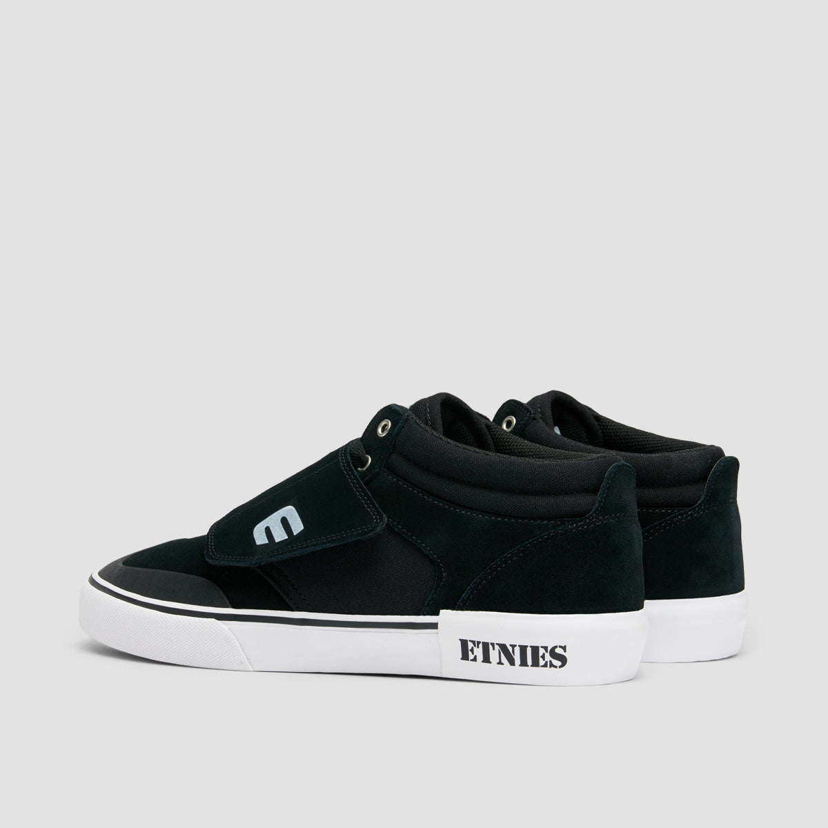 Etnies Andy Anderson Mid Top Shoes - Black/White