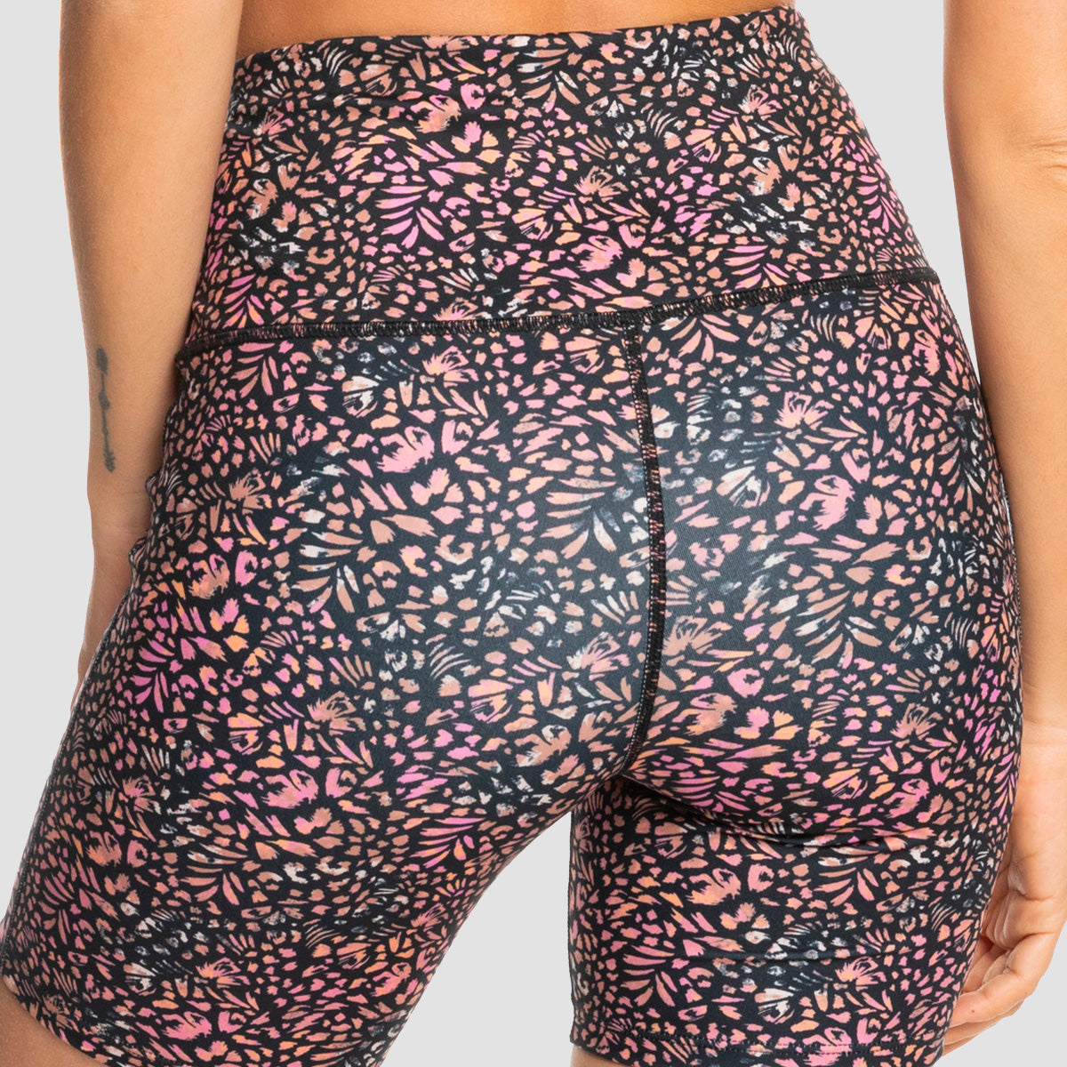 Roxy Heart Into It Sportsl Shorts Antracite Animal Dust - Womens