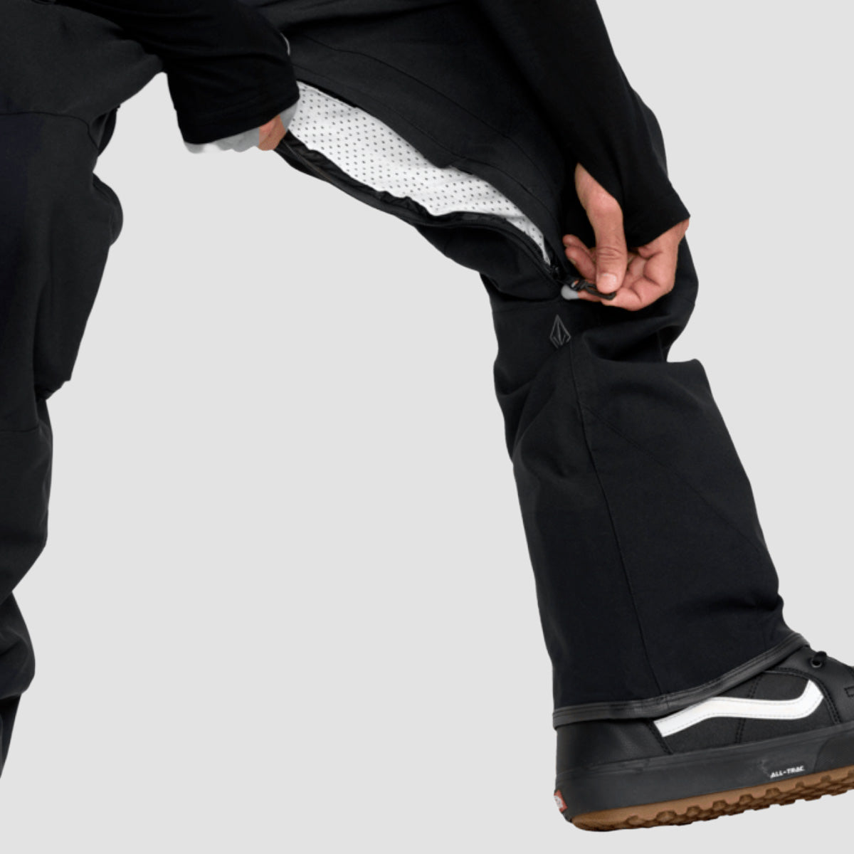 Volcom Roan Bib Overall 15K Snow Pants Black