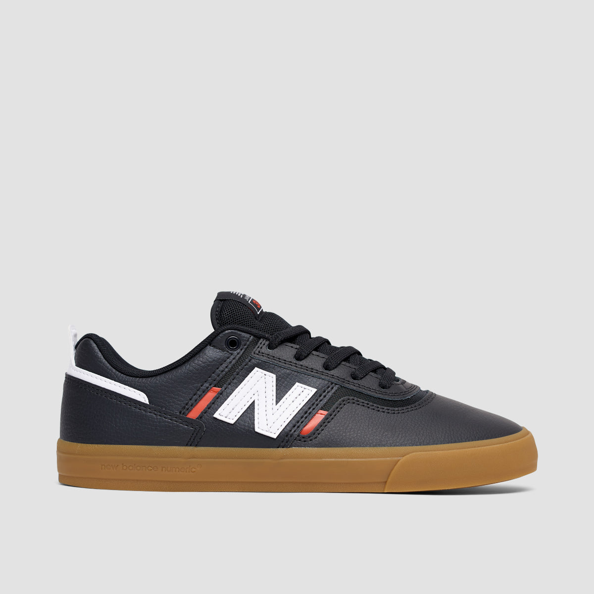 New balance best sale skate shoes uk