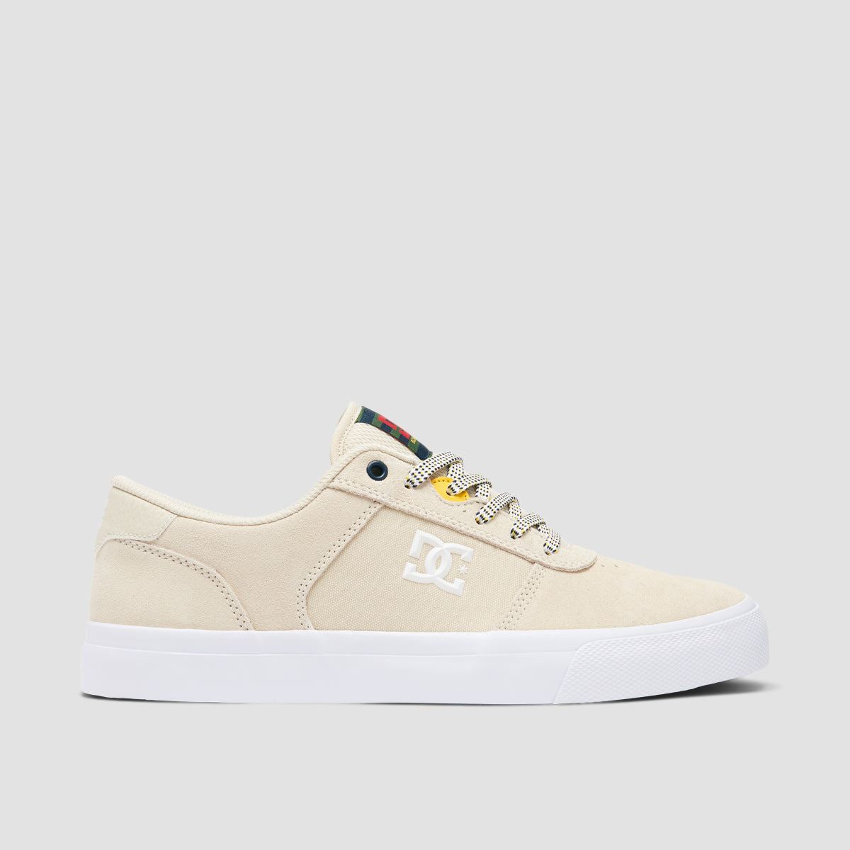 DC Teknic Shoes - Off White/Gum