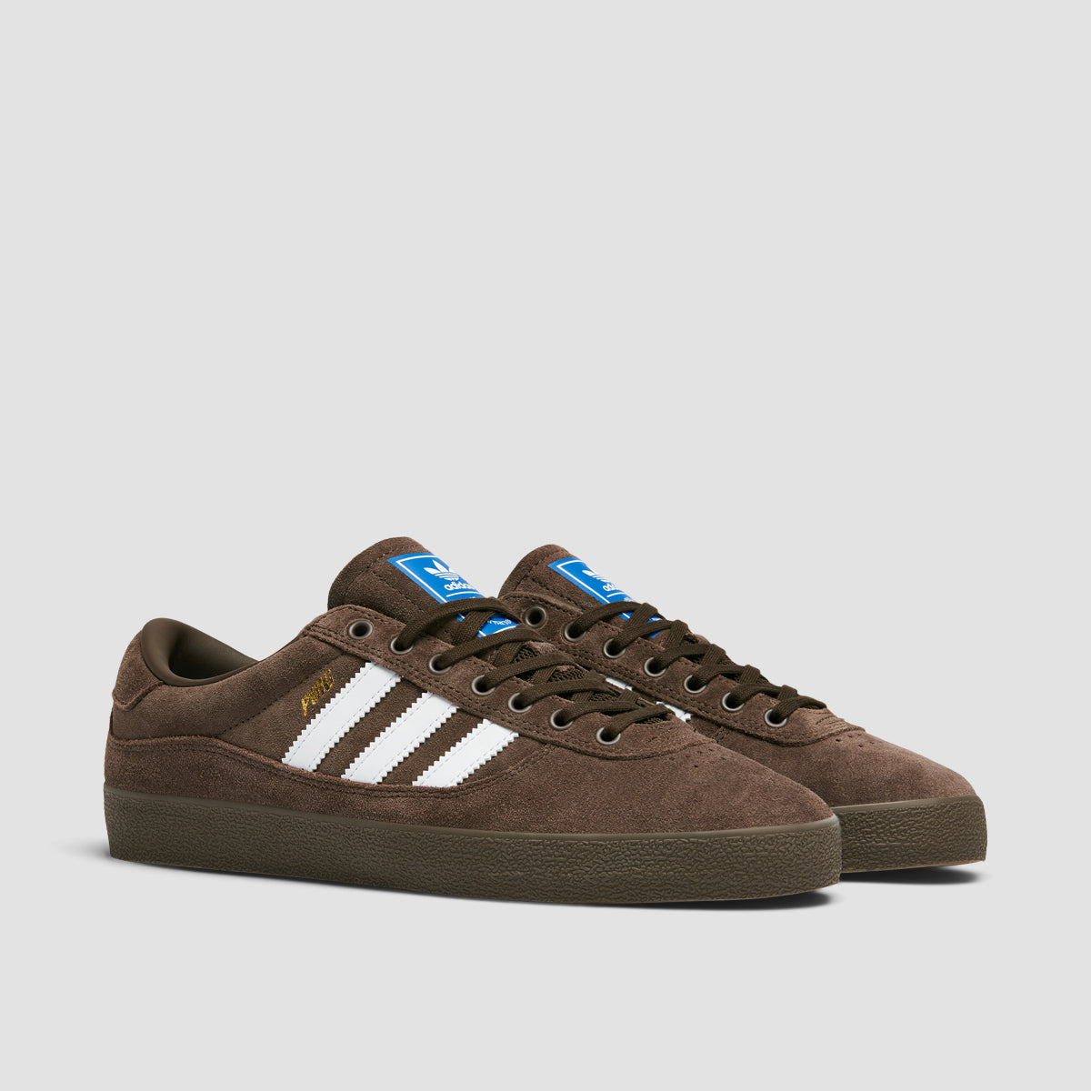 Adidas shoes outlet with brown sole