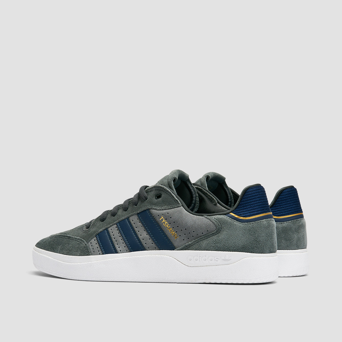 adidas Tyshawn Low Shoes - Carbon/Carbon/Grey Five