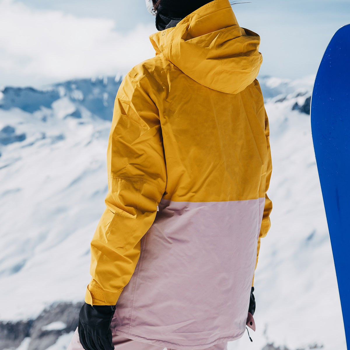 Burton [ak] Kimmy GORE-TEX 2L Pullover Snow Jacket Goldenrod/Shadow Pi