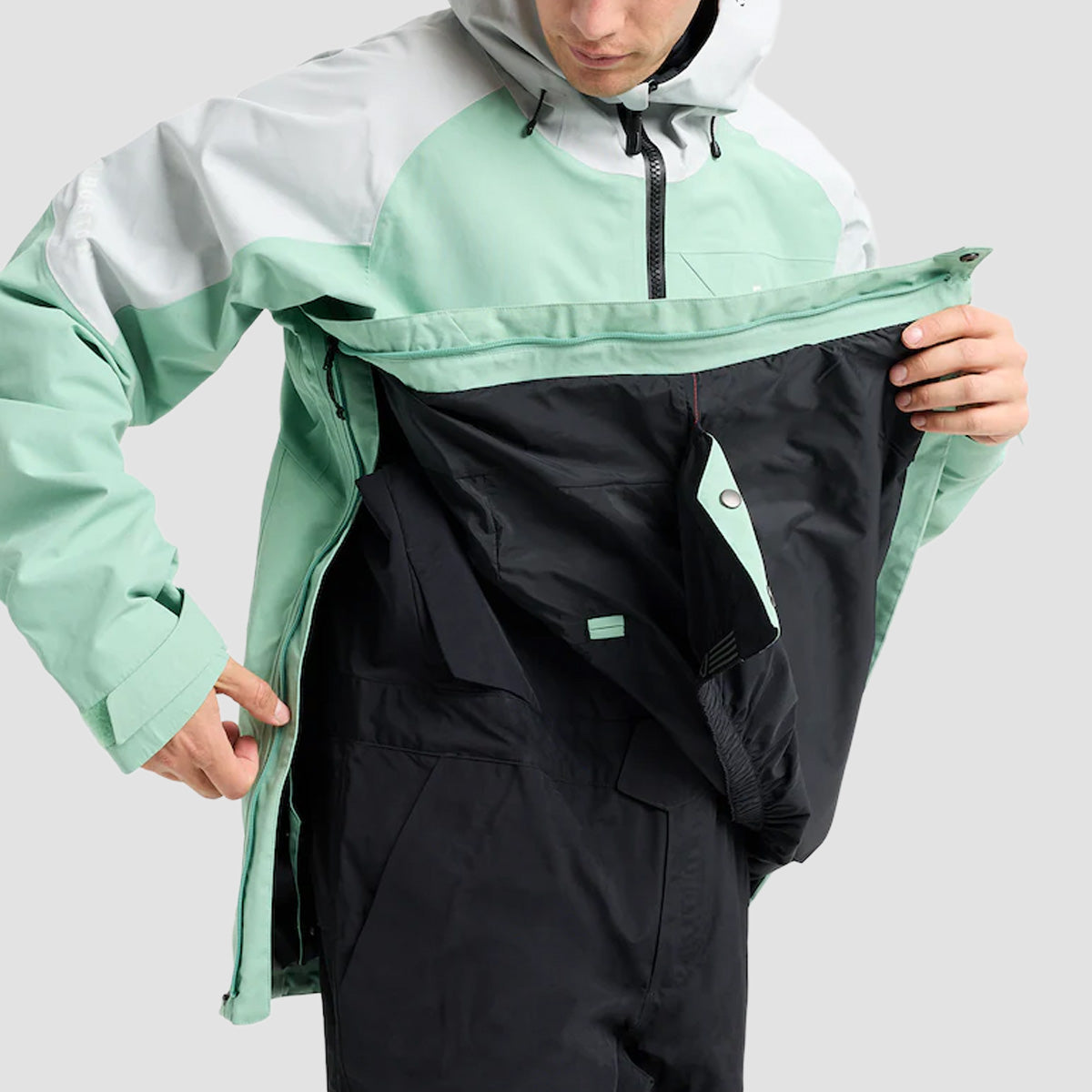 Burton [ak] Velocity GORE‑TEX 2L Anorak Snow Jacket Soft Sage/Gray Cloud