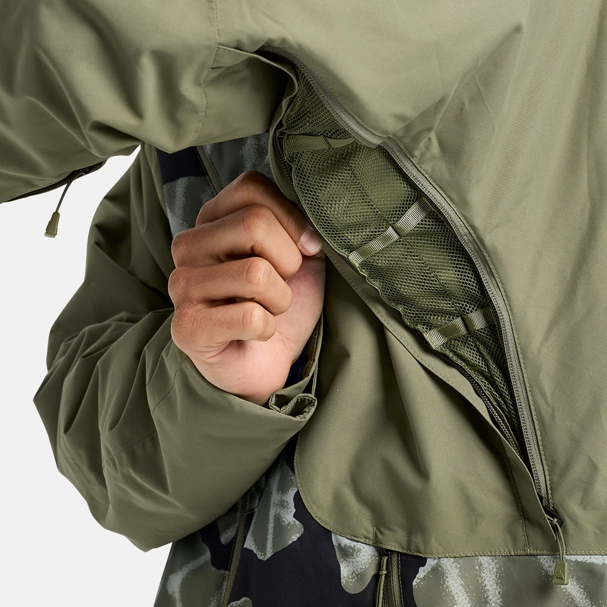 Burton Reserve 2L Insulated Snow Jacket Graffiti Camo/Forest Moss