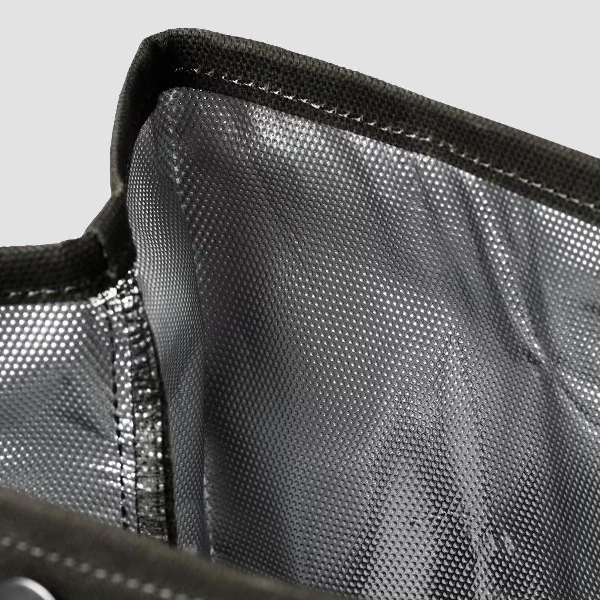 Carhartt WIP Lunch Bag Olive
