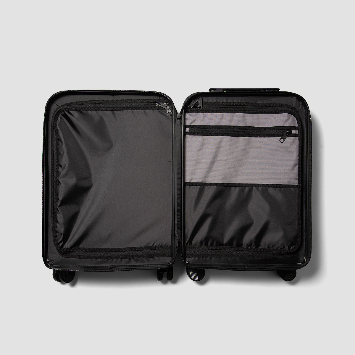 Eastpak CNNCT Case S 42L Wheeled Carry On Suitcase CNNCT Coat