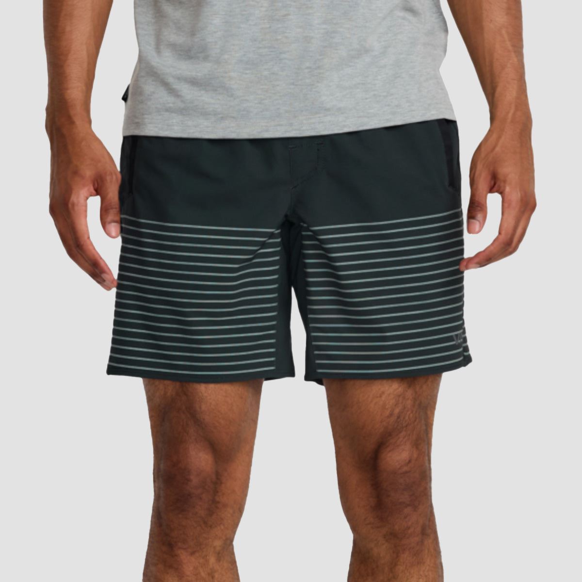 RVCA VA Sport Yogger Stretch 17" Performance Shorts Black Stripe