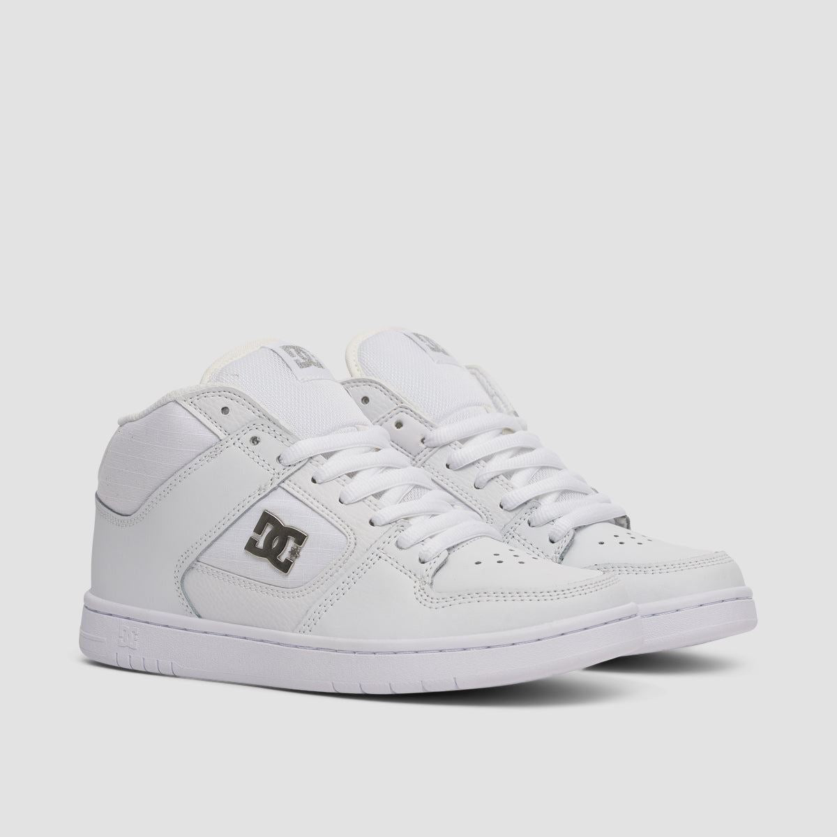 All white clearance dc shoes