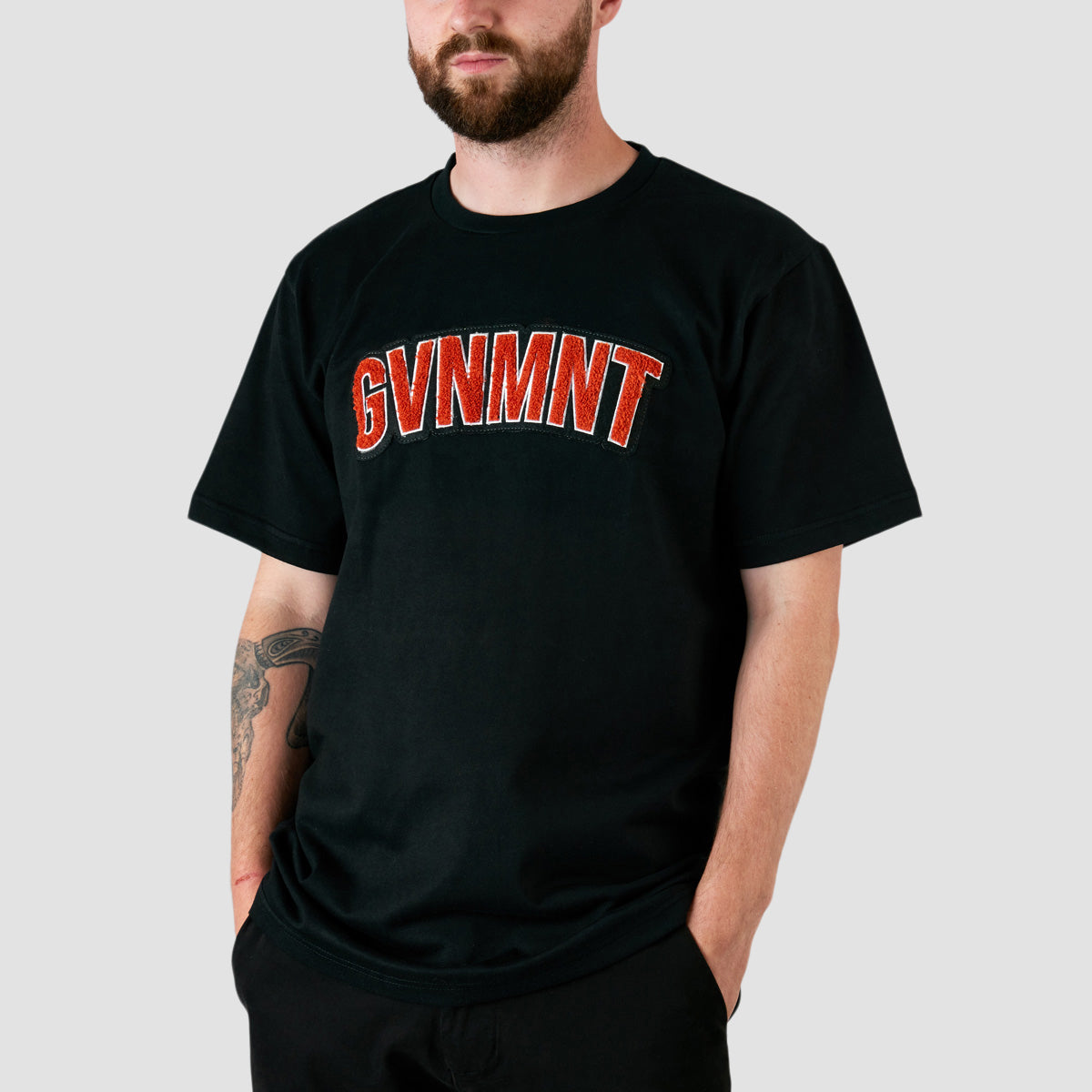 GVNMNT Curve Dat T-Shirt Black