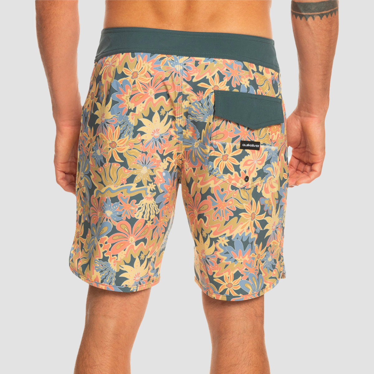 Quiksilver Surfsilk Scallop 18" Boardshorts Dark Slate