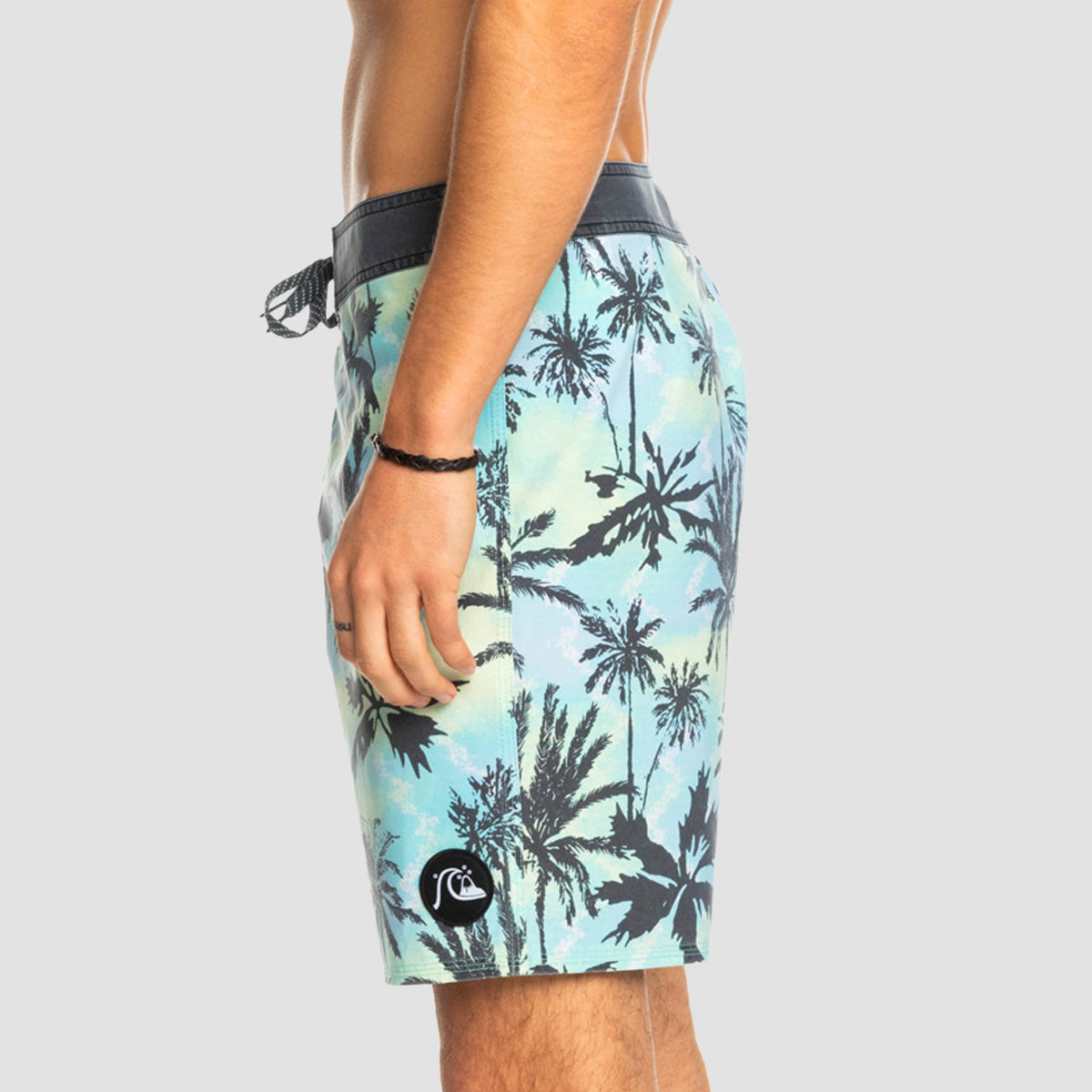 Quiksilver Surfsilk Washed 18" Boardshorts Buttercup