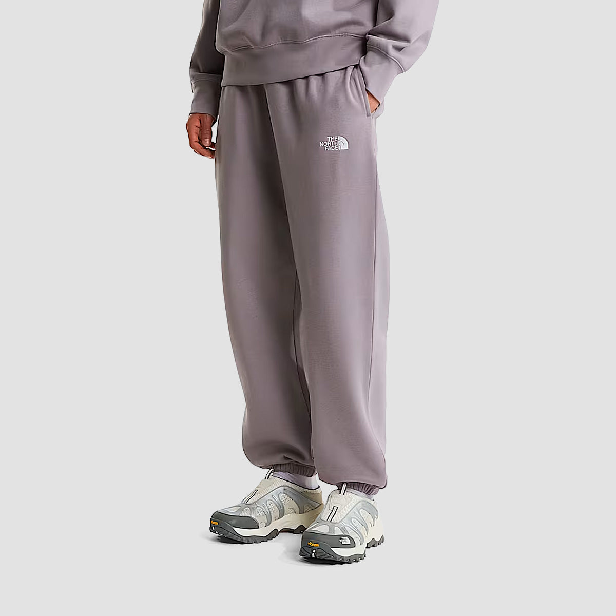 The North Face Essential Relaxed Straight Jogger Sweatpants Transcendent Grey