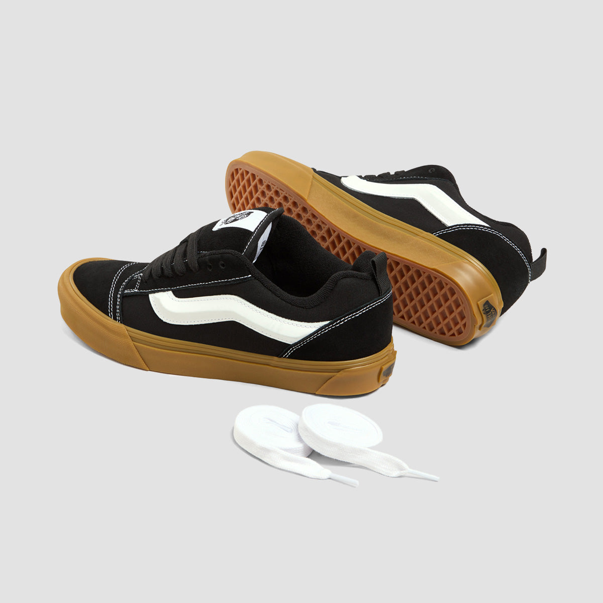 Vans Knu Skool Shoes - Black/Gum