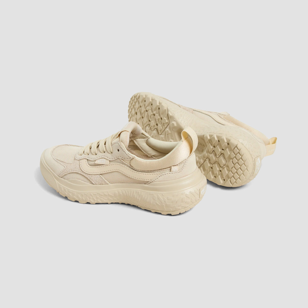 Vans MTE Ultrarange Neo VR3 Shoes - Cream