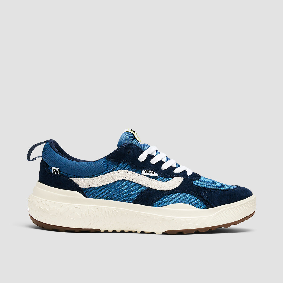 Vans deals ultrarange navy