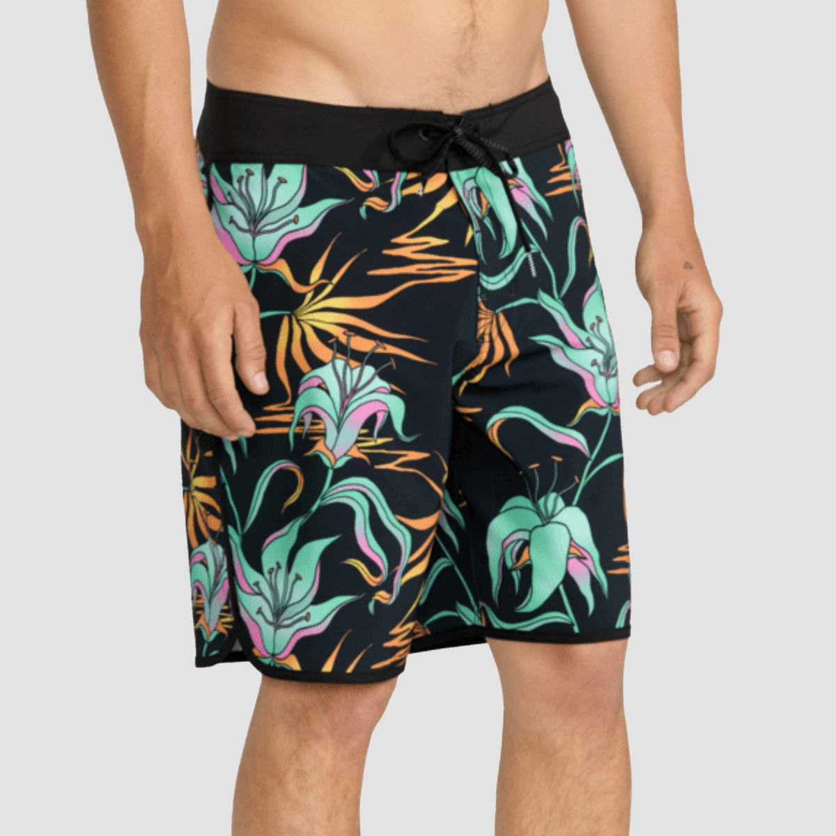 Volcom Infuse Scallop Mod 19" Boardshorts Black Green