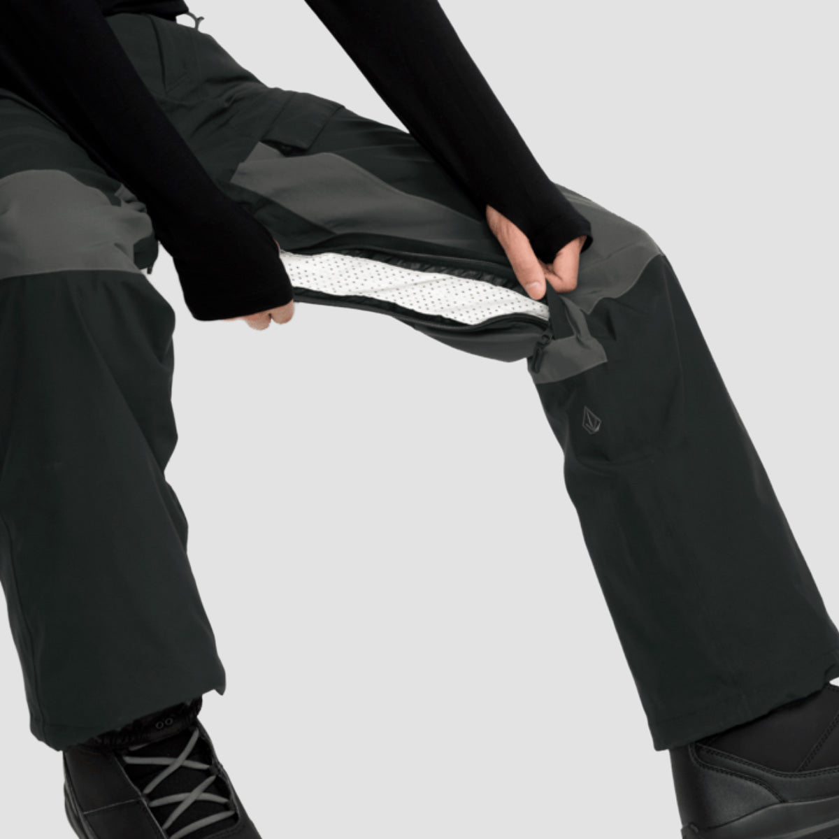 Volcom RNGE Stretch 30K Snow Pants Black