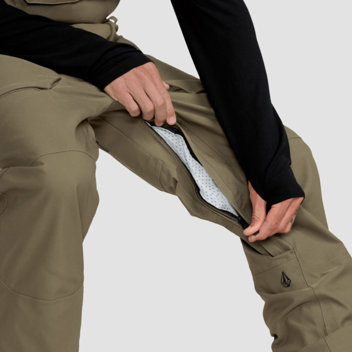 Volcom Roan Bib Overall 15K Snow Pants Military